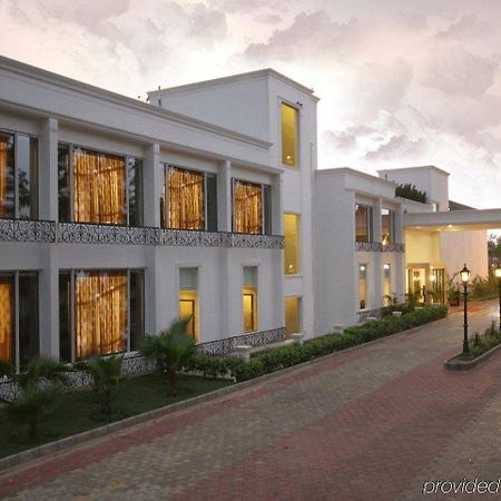 Country Inn & Suites By Radisson, Delhi Satbari New Delhi Exterior photo