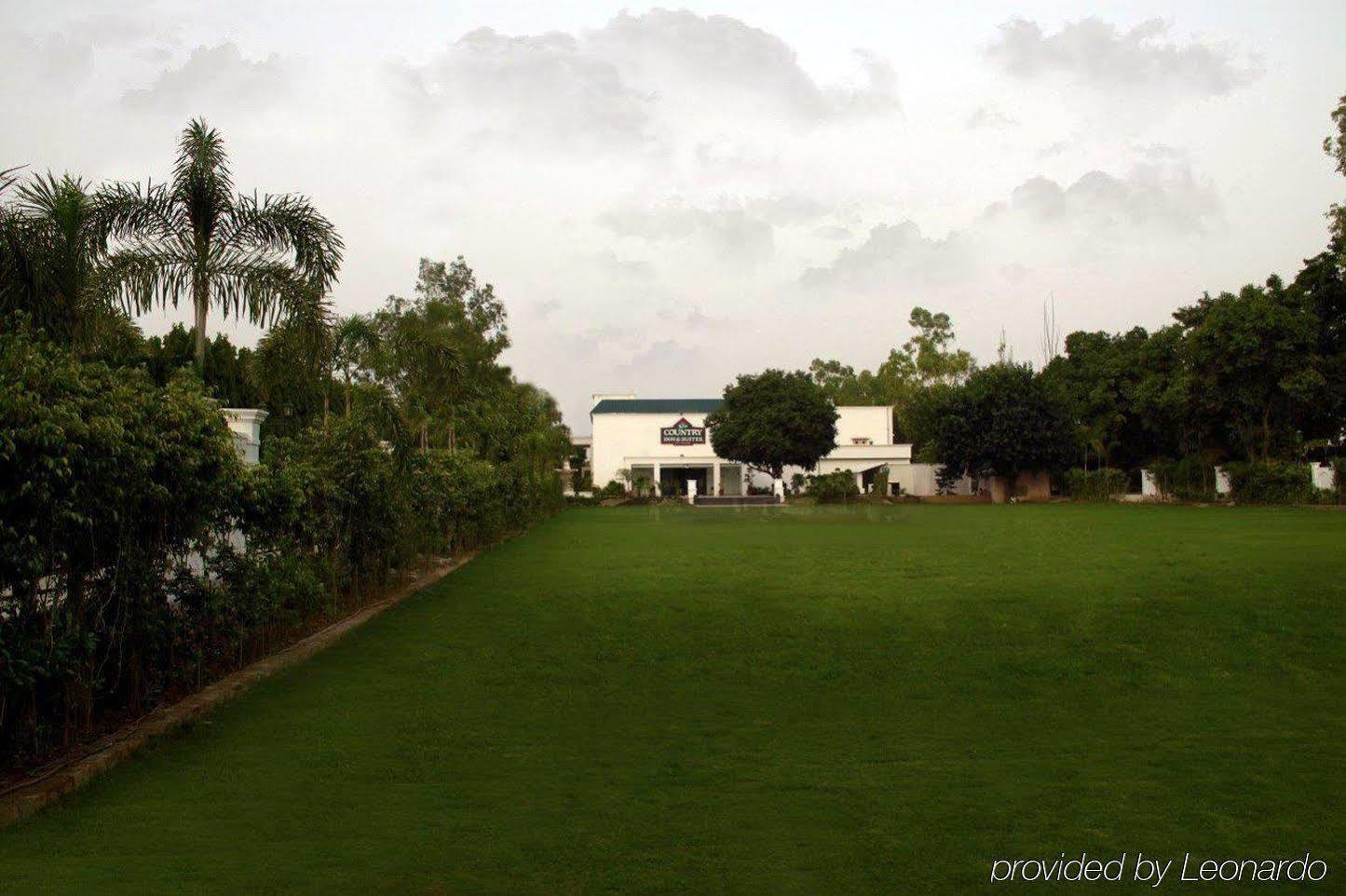 Country Inn & Suites By Radisson, Delhi Satbari New Delhi Exterior photo